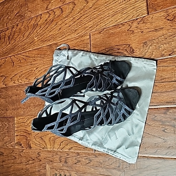 Giuseppe Zanottie black 'Raquel' Glitter pumps - Picture 1 of 4